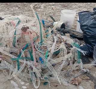 #nelnostropiccolo ha incontrato la Capitaneria di San Benedetto contro l’uso di retine di plastica nella pesca delle cozze